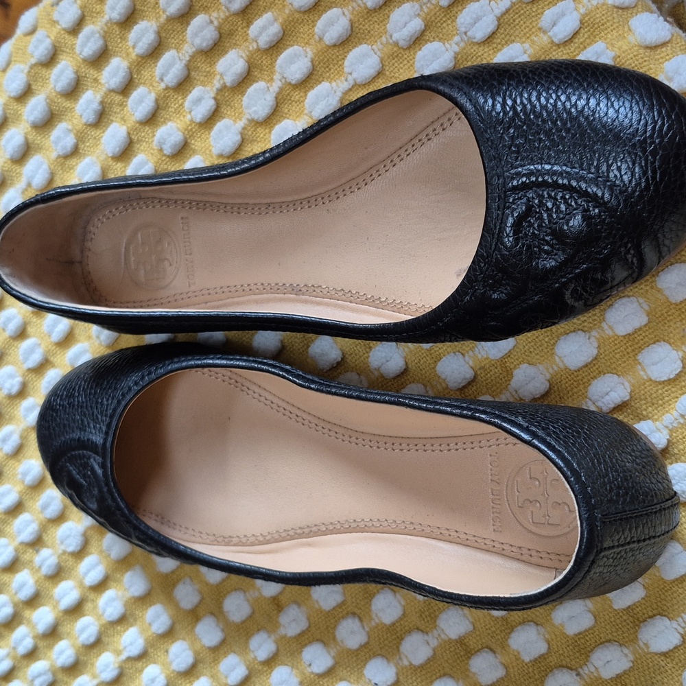 Tory Burch Textured Black Leather Flats